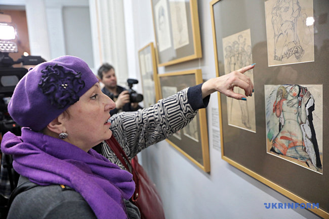 Художественный музей получил от меценатов 222 графические работы Кричевского 06