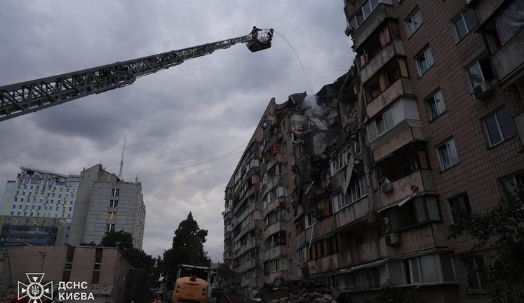 Thirty buildings have been significantly damaged as result of Russian Federation’s attack on Kyiv, and 500 people have already been evacuated from Vyshneve, - Klymenko. PHOTOS