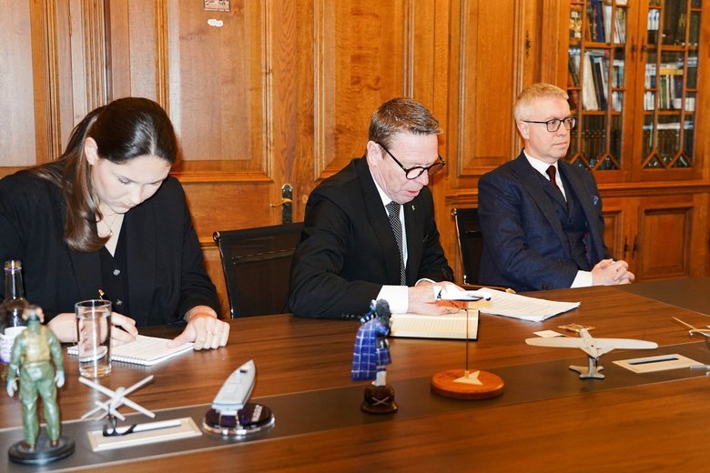 Залужний зустрівся з посадовцем Міноборони Швеції: що відомо?