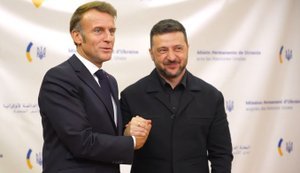 Зеленский обсудил с Макроном усиление ПВО и использование замороженных активов РФ.. ВИДЕО