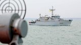 Французский минный тральщик "Каприкорн" и ракетный катер "Прилуки" ВМС Украины провели совместные учения. ФОТОрепортаж