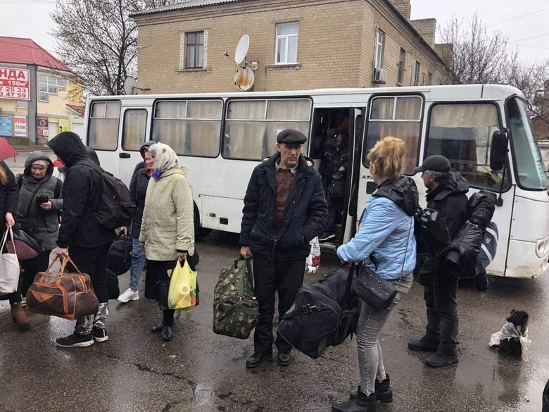 Более 60 жителей Луганщины удалось эвакуировать сегодня, - ОВА 02