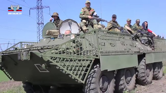 БТР из российского фейка о разоружении базы Правого сектора засветился в оккупированном Донецке 06