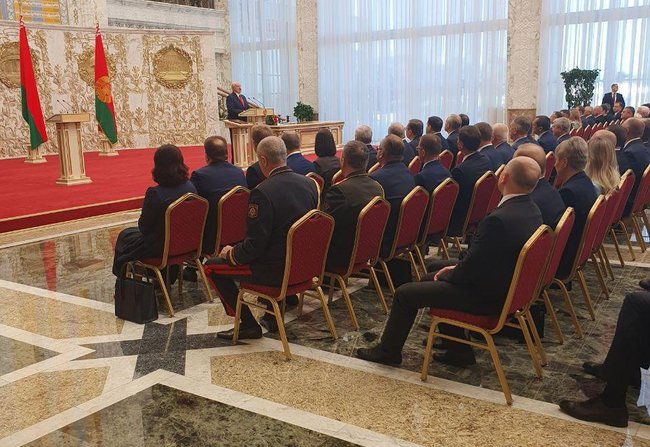 Lukashenko sworn in as Belarusian president 01