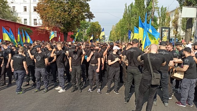 У центрі Києва відбувся Марш захисників України 09
