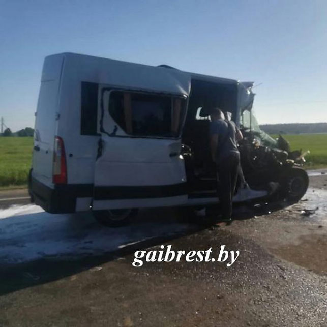 Ukrainian junior football teams van crash in Belarus claims life of teenager, another six injured 02