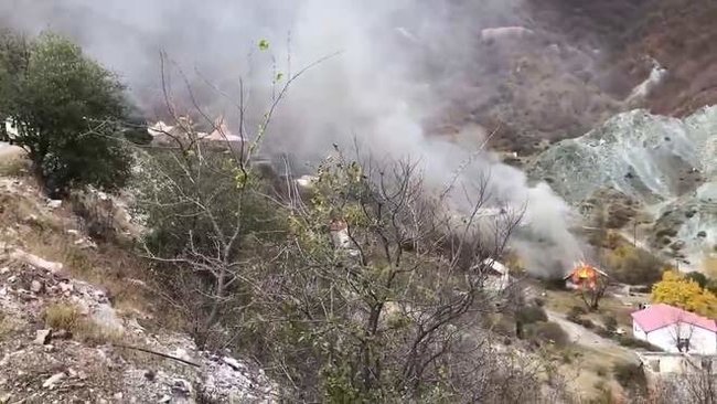 Вірмени спалили село Чарактар у Карабасі, але Азербайджан його так і не зайняв 02