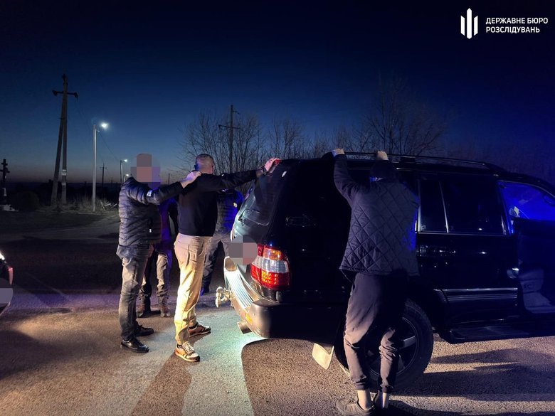 Вивезення військових із навчального центру