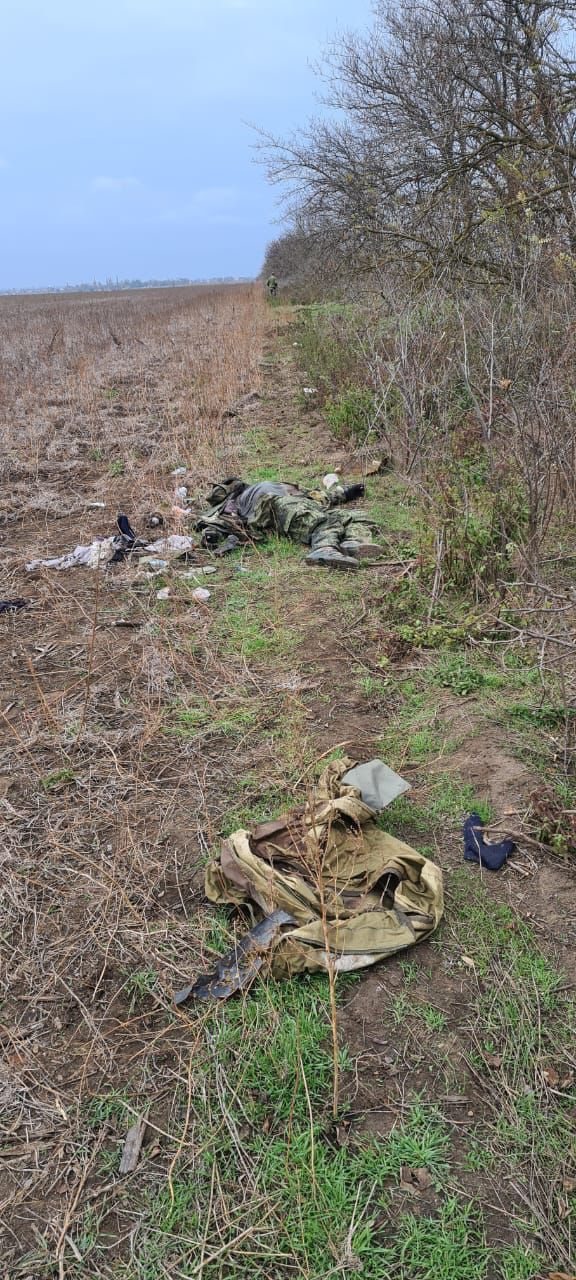 Russians abandoned bodies of dead Chechens during retreat from Kherson region 09 Russians abandoned bodies of dead Chechens during retreat from Kherson region 09