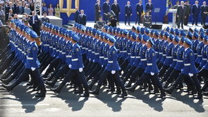 Нам следует четко законодательно определить порядок проведения парадов, - Полторак