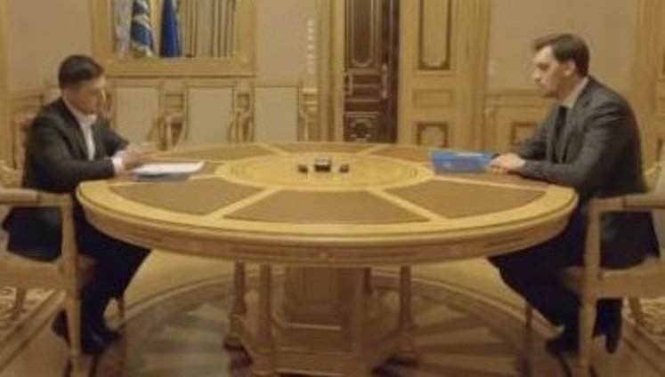 Зеленський відмовився відправляти Гончарука у відставку: "Правильно буде дати Вам шанс". ВIДЕО