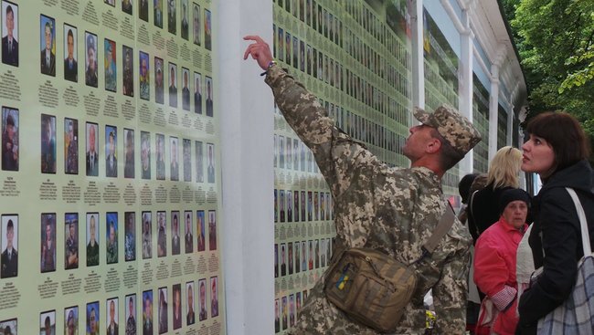 Марш матерів України відбувся у центрі Києва 17