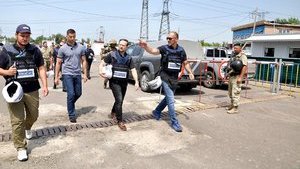 Генсек ОБСЄ Гремінгер відвідав КПВВ "Майорське", де поспілкувався з прикордонниками та громадянами, які перетинають лінію зіткнення. ФОТОрепортаж