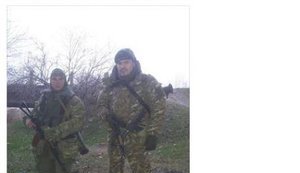 Организатор "покушения на Путина" Адам Осмаев вместе с женой воюет против террористов на Донбассе. ФОТО