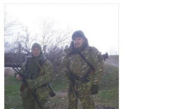 Организатор "покушения на Путина" Адам Осмаев вместе с женой воюет против террористов на Донбассе. ФОТО