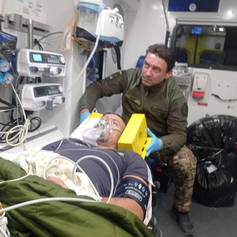 Від фронту до шпиталю. Хто такі Діти Айболіта і як вони рятують українських бійців 11