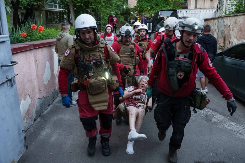 Київ після обстрілу