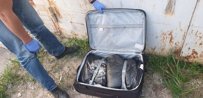 Правоохранители разоблачили международную ОПГ, поставлявшую каннабис в РФ и оккупированный Крым 06