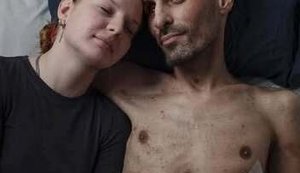 Кохання і відповідальність: важкопоранений військовий з Чернівців одружився у лікарняній палаті. ФОТО