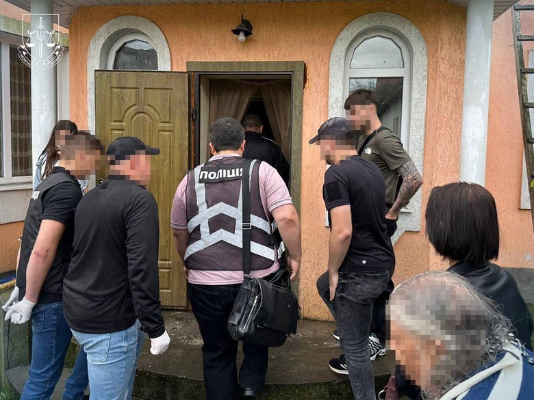 З Вірменії екстрадовано організатора шахрайської схеми, через яку волонтери та військові втратили понад 20 млн грн За процесуального керівництва Офісу Генпрокурора до України екстрадовано організатора злочинної схеми