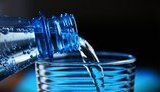вода