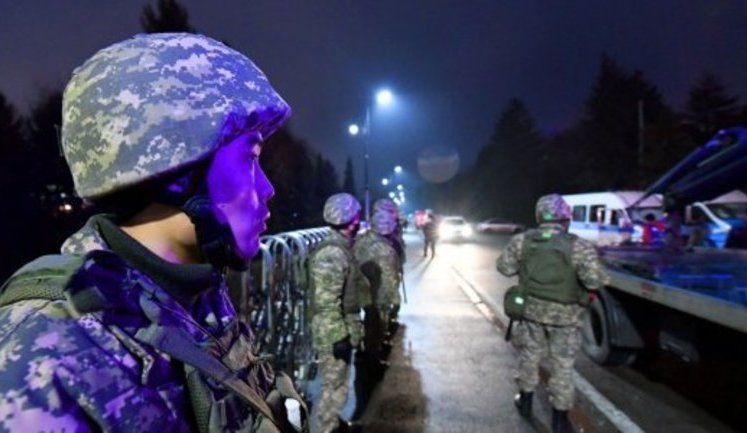 Казахстанські силовики заходять до Алмати для проведення "антитерористичної операції". ВIДЕО