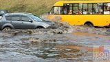 Ливнями затопило Сумы: в маршрутках под ногами вода, автомобили глохнут. ФОТОрепортаж+ВИДЕО
