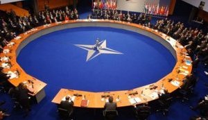 Что не делает дурак: к чему приводит одержимость Путина нерасширением НАТО