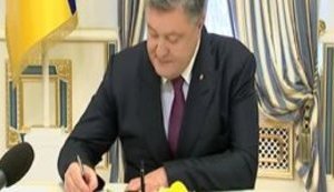 Poroshenko approves simplified registration of medicines