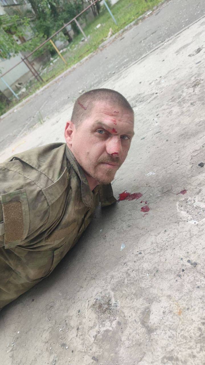 Штурмову групу окупантів розбито у Сєверодонецьку, в полон взято двох російських солдатів, - Бутусов 01