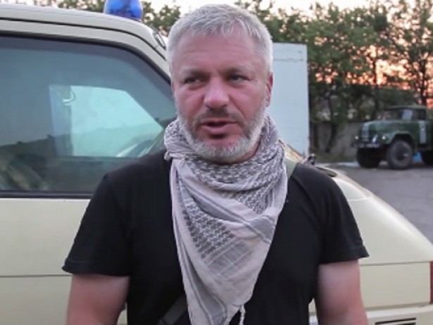 Начальник поліції Конотопа, екс-командир батальйону Київ-2 Богдан Войцеховський: В околицях Волновахи розташований один із найбільших в АТО пропускних пунктів. Там, де діє пропускна система, завжди процвітає контрабанда 01