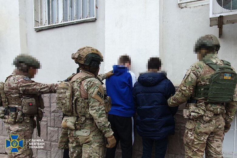They tried to burn down a Ukrzaliznytsia locomotive and a number of power substations: detention by the SSU