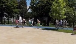 курортники тікають із пляжу