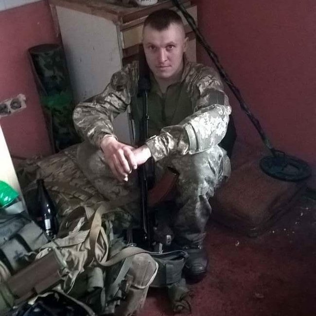 Ми звернулися в СБУ, коли за групу інвалідності для мене батькові сказали дати 1500 доларів хабара, - військовослужбовець 90 ОАеМБ Петро Олексюк 03