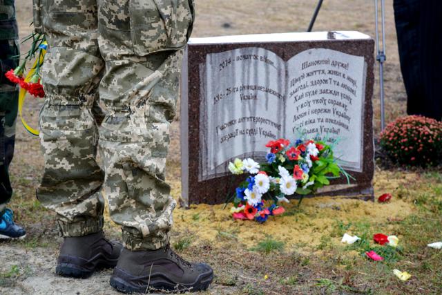 Heavenly Hundred and volunteer fighters monument unveiled on Karachun mountain in Donetsk region 02