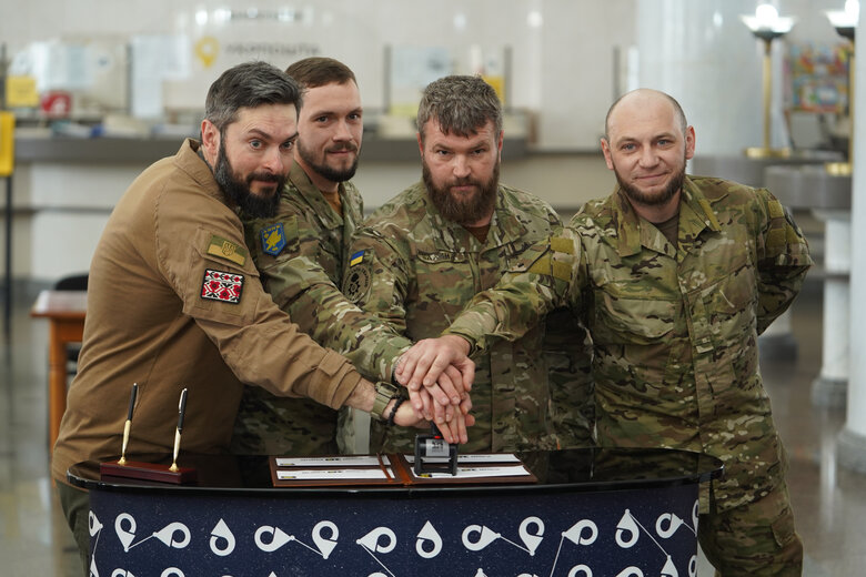 Азов на презентації марки