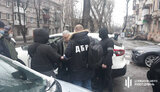 Поліцейська і адвокат вимагали $5 тис. за закриття кримінального провадження на Дніпропетровщині, - ДБР. ФОТОрепортаж