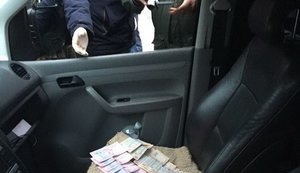 Полицейский чиновник в Кременце попался на взятке в 8 тыс. грн. ФОТО