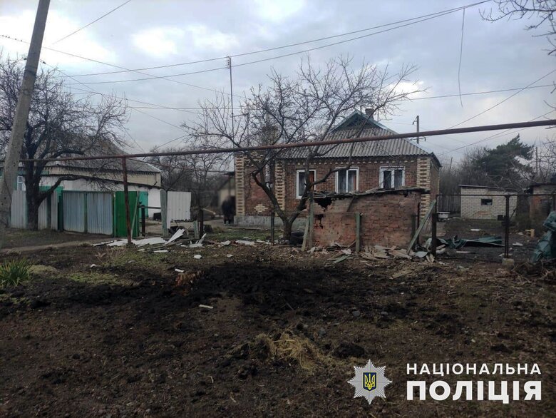 Последствия вражеских обстрелов Донецкой области 12