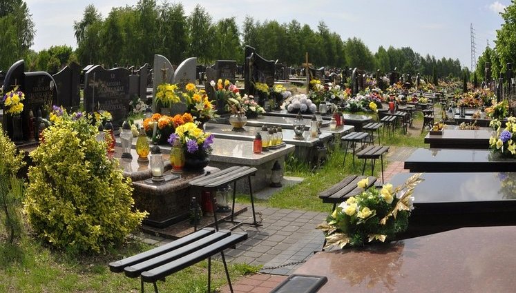 Only 13 thousand Ukrainians visited cemeteries on funeral days in Ukraine
