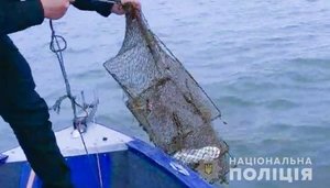 Співробітники водної поліції запобігли вилову червонокнижних риб і раків. ВІДЕО+ФОТОрепортаж