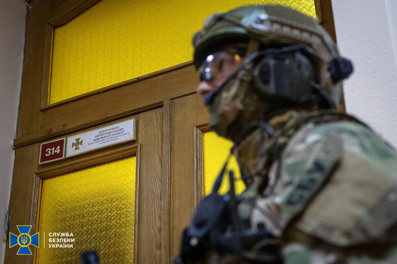 СБУ викрила корупційну схему в ДСНС 11 областей: Брали хабарі за погодження дозвільної документації 01