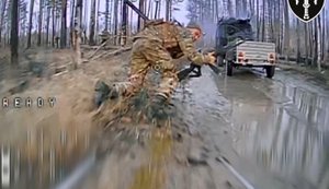 Пілоти батальйону SIGNUM 53-ї ОМБр влучили в автівку набиту окупантами. ВIДЕО