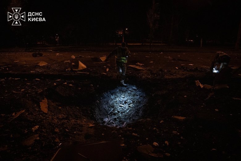 У трьох районах Києва зафіксували наслідки нічної атаки: є загиблий і постраждалі