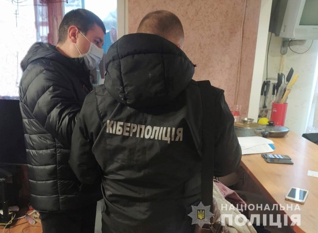 Мошенница продала в Instagram несуществующую обувь на 400 тыс. грн, - киберполиция 01