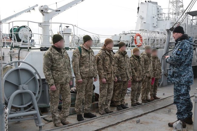 Морские спецназовцы отработали спуск в барокамере, - ВМС 01
