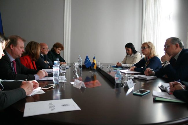 Задержанным в оккупированном Крыму не предоставляют надлежащей медпомощи, - Денисова на встрече с докладчиками ПАСЕ 03