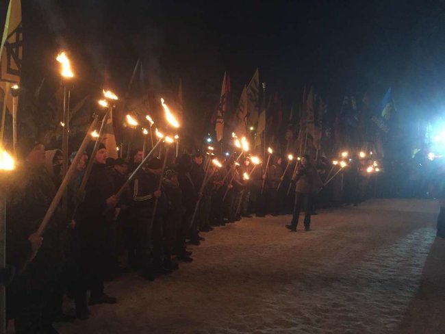 Націоналісти провели у Львові смолоскипну ходу в річницю загибелі Шухевича 07