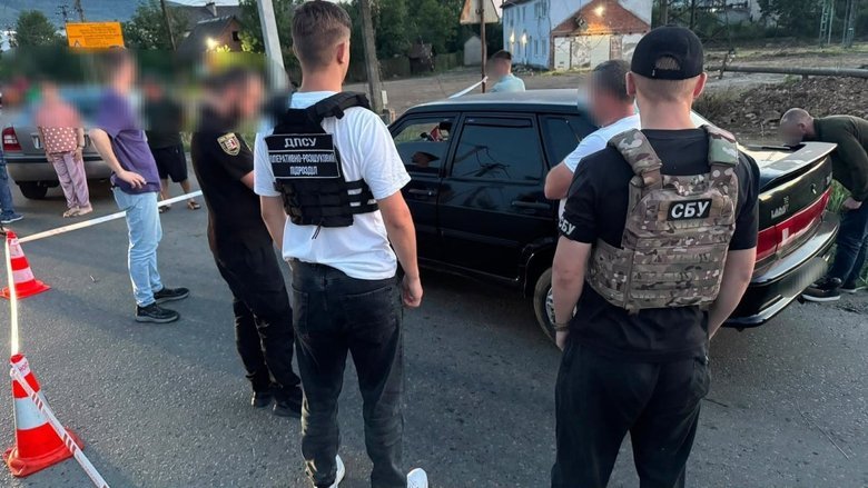 В Закарпатье ликвидировали канал переправки мужчин через границу