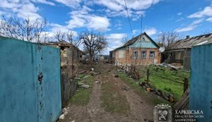 Шесть человек пострадали в результате удара РФ по населенному пункту в Харьковской области. ФОТОРЕПОРТАЖ